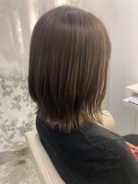 パシフィックダズールバトン(Pacific Dazzle baton) 外はねボブ×シアーブラウン