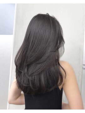 サイン 渋谷(SIGN) ザクザクレイヤーカット巻き方簡単ミディアムロング韓国表参道