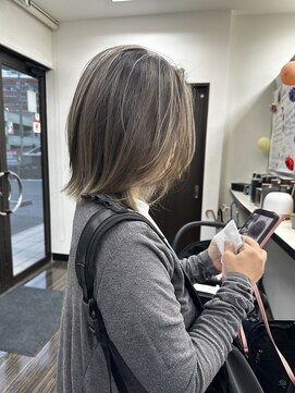 ミーツ 牧港店(mits) ★ボブ×バレイヤージュ★