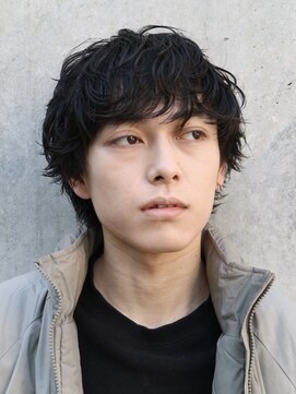 バイフィフス 原宿/表参道(by fifth) 原宿ゆるめシャドウパーマメンズマッシュウルフカット10代20代