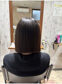 切りっぱなし風ワンレンボブ