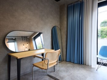 クス(KUsU)の写真/有意義な時間を過ごせる完全予約制サロン◇空気感や音響まで、リラックスできるストレスフリーな空間です◇