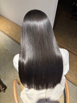 セブンベルベット(7 Velvet) オリーブグレージュ【円口睦】