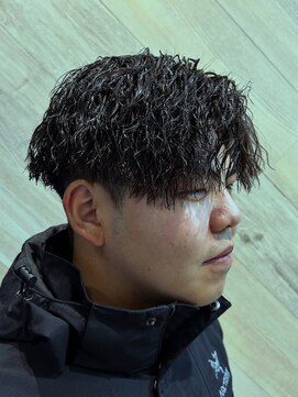 レボ 片町店(Revo) ツイストスパイラルパーマ