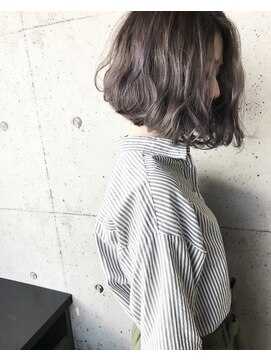 モルト 麻生(molt) ハイライト　ボブ