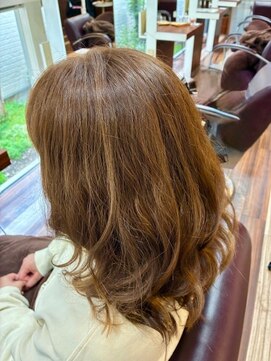 アロマエミュー(aroma emue) 春色カラーのワンカールロング