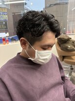 ヒストリー 元住吉(HISTORY)&nbsp;束感ニュアンスパーマ センターパート無造作スタイル