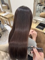 アクシュ(aqush)&nbsp;柔らかな質感に仕上げる美髪矯正【豊田市/髪質改善/縮毛矯正】