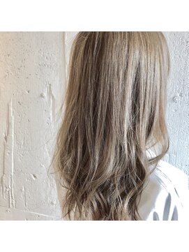 エイト 福岡天神店(EIGHT fukuoka) 【EIGHT 福岡】ふんわり春シフォンベージュ