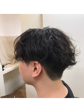 ルシードスタイルアートラッシュ(LUCIDO STYLE ARTRUSH) 波打ちパーマ