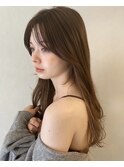 オフィス系女性にもお勧め！結んでも華やかなお顔まわりカット