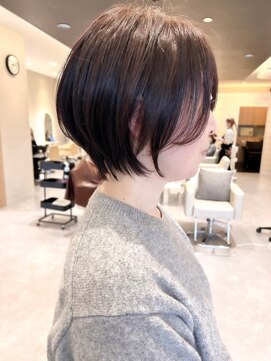 シシ 大宮(She 2.) 大人ショートボブ/ホワイトグレージュ/ブリーチ/ダブルカラー