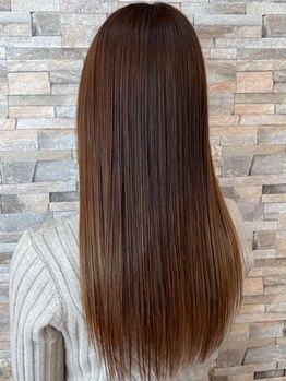 サロン ド リュクス(Salon de Luxe)の写真/クセを抑えるだけじゃない柔らかな艶と質感に感動☆思わず触れたくなる憧れのストレートを手に入れましょ♪