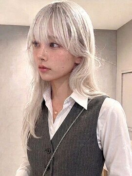 ココ 横浜(coco) ハイライト、ブリーチ、ダブルカラー、インナーカラー、エクステ