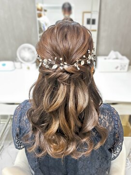ヘアーメイクサロンアール(hair make salon R) 王道ハーフアップ