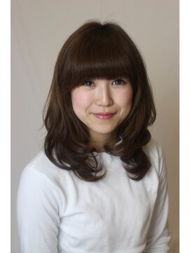 ボージュ (VOSGES) 内巻き前髪フォワードカール