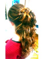 パシャ(Pasha) ハーフアップ