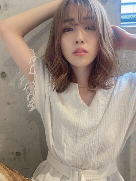 ルービック 枚方(Rubik's) 大人ミディアムカール/ミルクティーベージュ