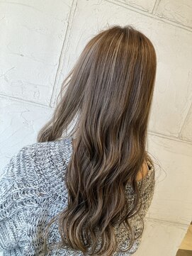 アヴァンティ ヘアーアンドスパ(avanti hair&spa) ハイライト×ミルクティー