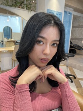 ロンド ストラーダ 心斎橋(Lond strada) 【西村　紗耶】大人可愛いこなれミディ