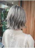 ニュアンスボブ×ホワイトグレー