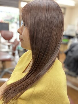 ヘアーサロン カラー 色彩店(COLOR) ホワイトピンクベージュ