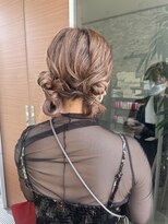 アチーブ ヘア デザイン(achieve hair design) ヘアセット ツインねじねじお団子ヘア 結婚式お呼ばれ