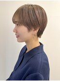 マッシュショートグレージュカラー大人可愛い