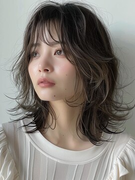 レヴ 草加店(LEV.) ホワイトブロンド 外ハネボブ 美髪ふんわりミディアム