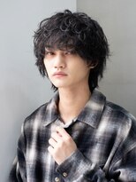 フィフス 天神大名(fifth)&nbsp;マッシュウルフとも相性の良い、シャドウパーマスタイル