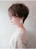 〈 AWARD2023春ヘア300選出 ＞美人ハンサムショート