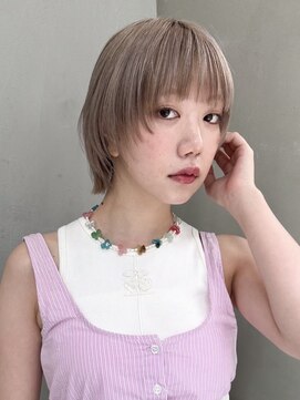 ギークス(GEEKS) 【GEEKS渋谷】ショートウルフ/ミルクティーカラー/レイヤー/小顔