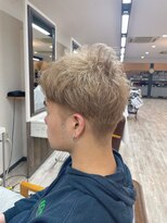 ヘアーパッション(Hair Passion)&nbsp;ホワイトベージュ×ツーブロックショート