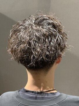 アンドワークス カシワ(&WORKS kashiwa) 波打ちパーマ