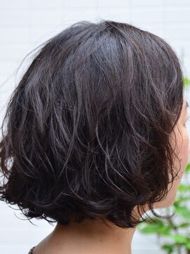 ロムサンク(L'HOMME CINQ) あご下ボブ×ナチュラルパーマ