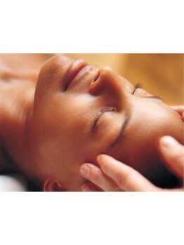 髪質や頭皮の状態に合わせて選べるAVEDAの癒しのヘッドスパ♪貴方に必要なメニューをご提案します！