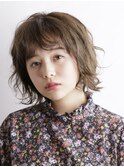 【adorable】ランダムエアリーガーリーボブ×ベージュカラー