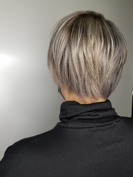 シエナ 渋谷(Siena) siena ホワイトブロンド 渋谷