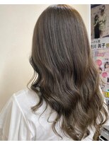 クレア 能見台(CREA)&nbsp;イノアカラーで艶グレージュ