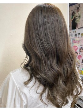 クレア 能見台(CREA) イノアカラーで艶グレージュ