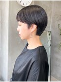 ショートマニッシュマッシュショート前髪あり黒髪ショートボブ