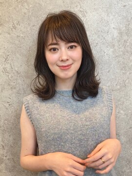 ジョエミバイアンアミ(joemi by Un ami) joemi新宿 大人ミディアム くびれヘア 花野