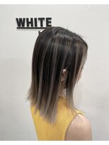 アンダーバーホワイト 西宮店(_WHITE) 切りっぱなしボブ　バレイヤージュ