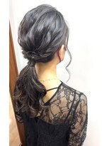 クレア(Crea) およばれヘアアレンジ 結婚式 パーティー ローポニーテール
