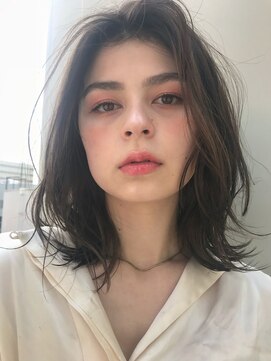 ツムジ(Tsumuji) オリーブグレー×レイヤーカット