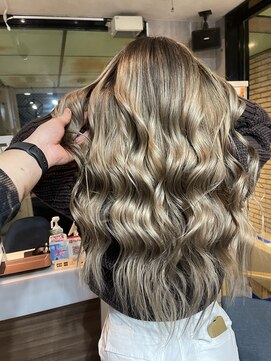 ラフ(LAFF) #黒髪#ボブルフ#ネビージュ#小顔#ワンレン