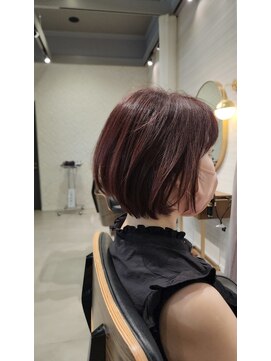 フルショウ 梅田(FURUSHO) ショート/耳かけ/フルバング/ベージュ感