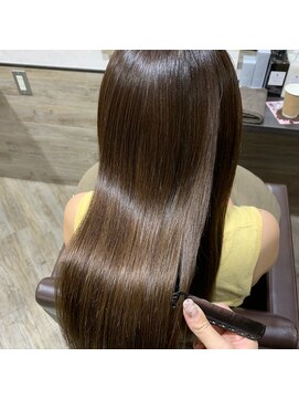 ダンディゾン ブルー 神楽坂(Dans Dix ans bleu) 【DansDixans】透明感がある寒色カラー