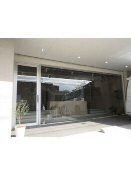 美容歴20年の経験を活かして、技術にも空間にもこだわったリラックスサロン♪笑顔でお出迎えします！