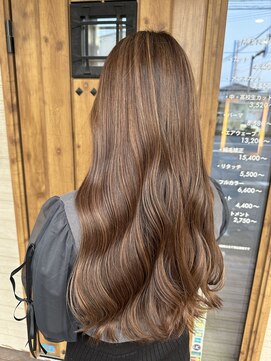 フゥカ 類家店(fuka) 【ハイライトで透明感◎】ミルクティーベージュ　20代　30代